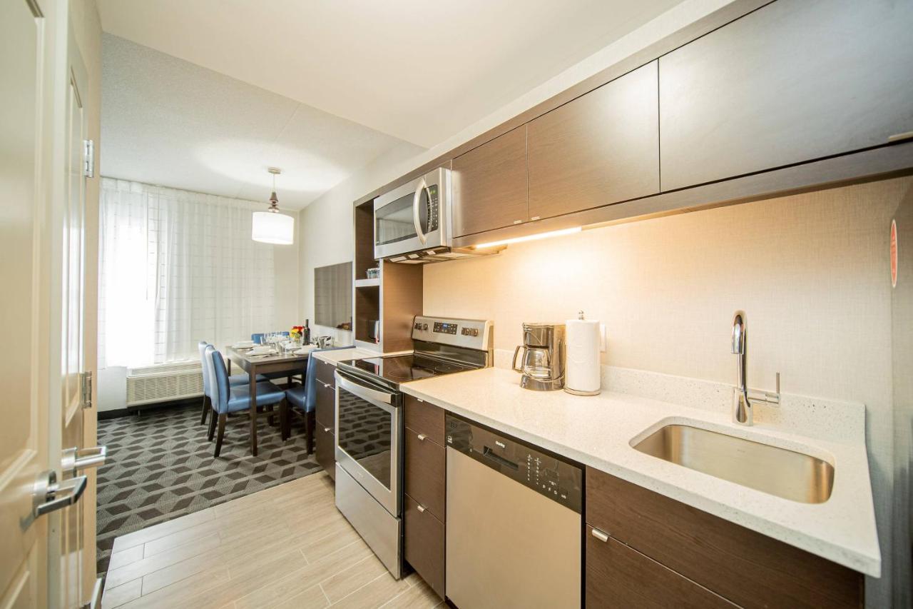 Towneplace Suites By Marriott Brantford And Conference Centre Экстерьер фото